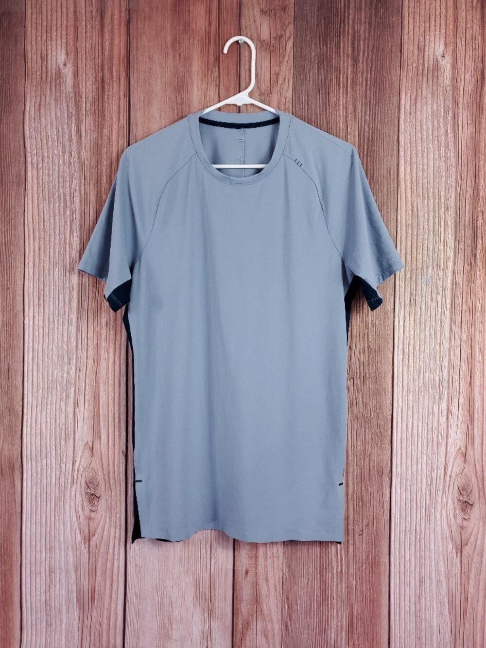 Lululemon Shirt Mens Medium Muscle Motion Short Sleeve Athletic Workout Blue